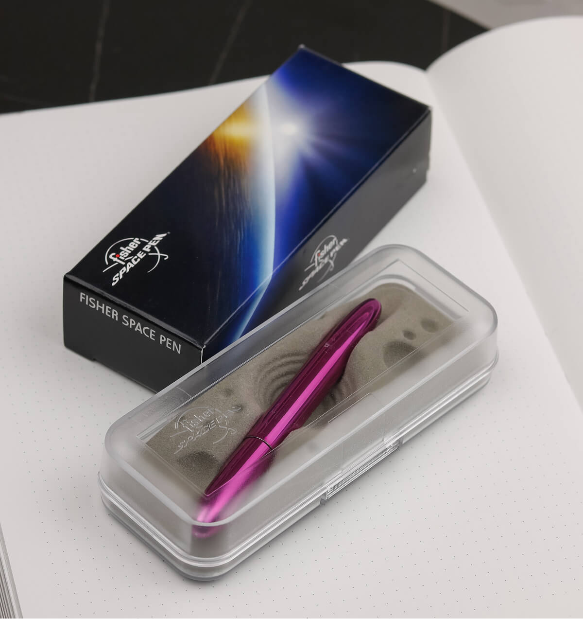 Ручка Fisher Space Pen Bullet у подарунковому боксі