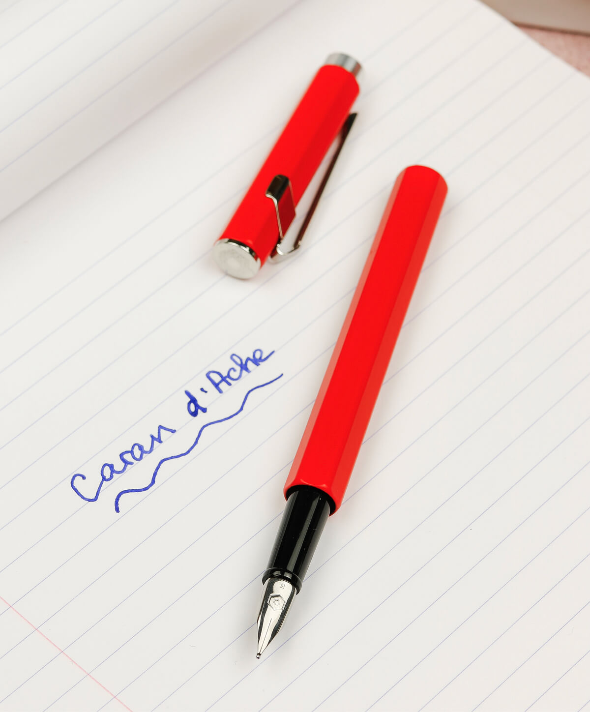 Чорнильна ручка Caran dʼAche 849 Чорнильна ручка Caran dʼAche 849