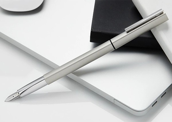 Чорнильна ручка Lamy Ideos паладій перо F (тонке)