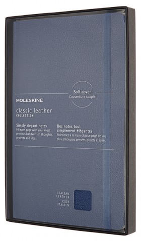 Блокнот Moleskine Leather середній 13 х 21см в лінію синій м'який у прозорому боксі