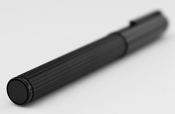 Чорнильна ручка Lamy Imporium чорна перо F (тонке)