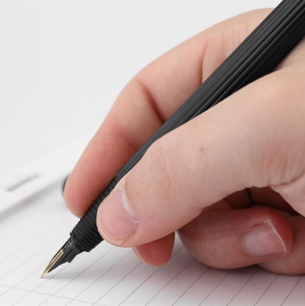 Чорнильна ручка Lamy Imporium чорна перо F (тонке)