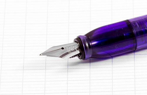 Чорнильна ручка Pentel Tradio Mini фіолетова перо F (тонке)