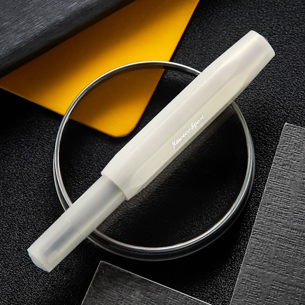 Чорнильна ручка Kaweco Lunar Sport місячно-зелена перо M (середнє)