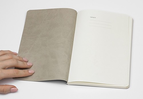 Блокнот Ciak Mate темно-сірий 14,5 х 21 см в крапку