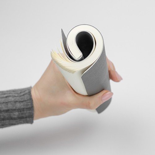 Блокнот Ciak Mate темно-сірий 14,5 х 21 см в крапку