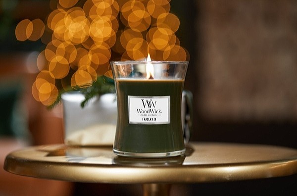 Ароматична свіча WoodWick Medium Frasier Fir 275 г