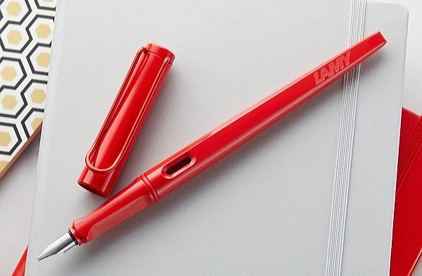 Чорнильна ручка Lamy Joy Strawberry полунична перо 1,5 мм