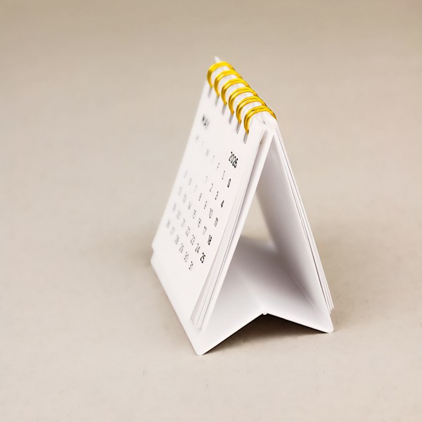 Календар Fenimore на 2026 рік білий Mini 6 x 6 см