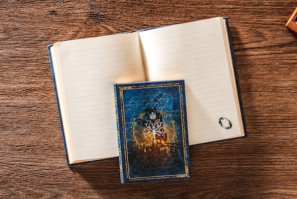 Блокнот Paperblanks Володар перснів Повернена корона середній 12,5 х 18 см в лінію