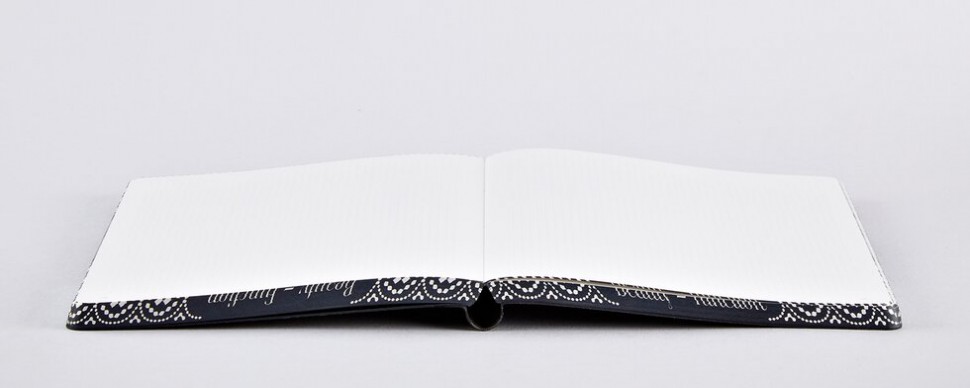 Блокнот Nuuna Graphic Beauty by Sagmeister&Walsh 16,5 х 22 см в крапку 