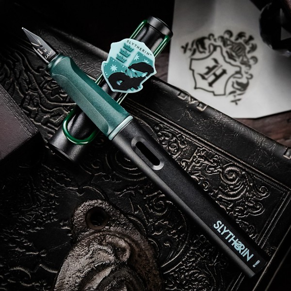 Чорнильна ручка Lamy Safari x Harry Potter Slytherin чорна з зеленим перо EF (дуже тонке)