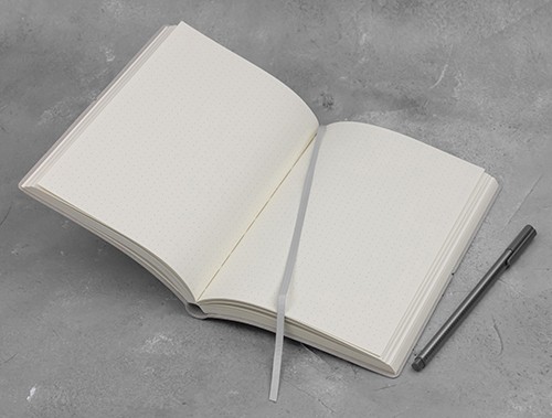 Блокнот Ciak великий 15 х 21 см в крапку червоний