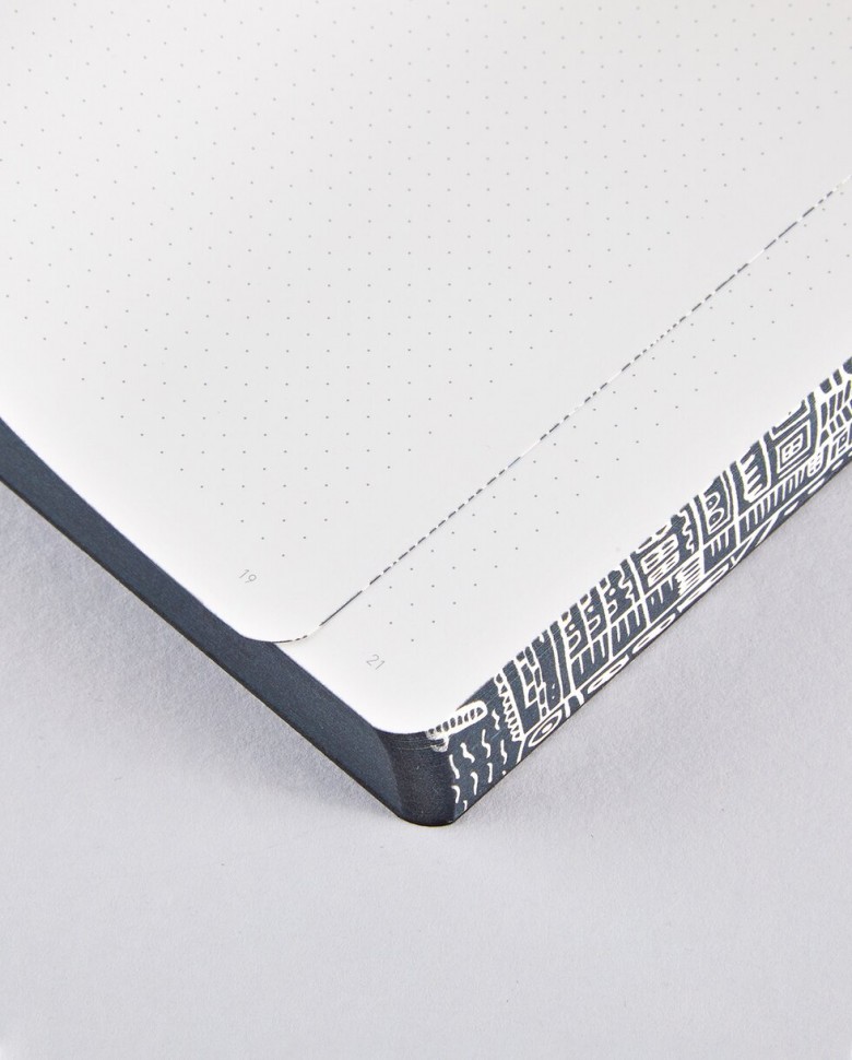 Блокнот Nuuna Graphic London 16,5 х 22 см в крапку 