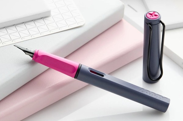 Чорнильна ручка Lamy Safari Pink Cliff перо F (тонке)