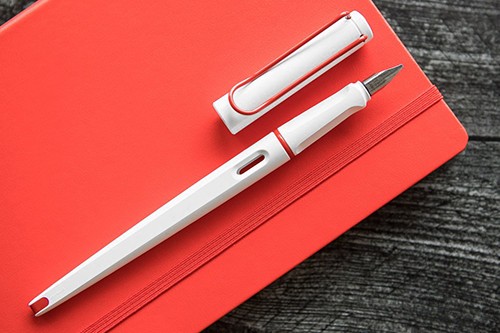 Чорнильна ручка Lamy Joy біла/червона перо 1,5 мм