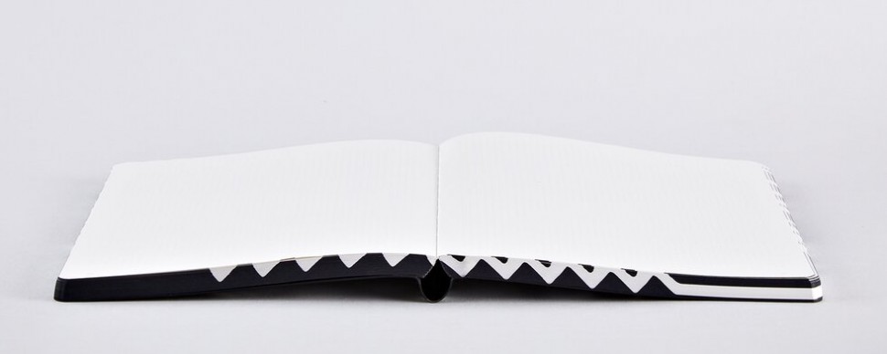 Блокнот Nuuna Graphic Metropolis 16,5 х 22 см в крапку 