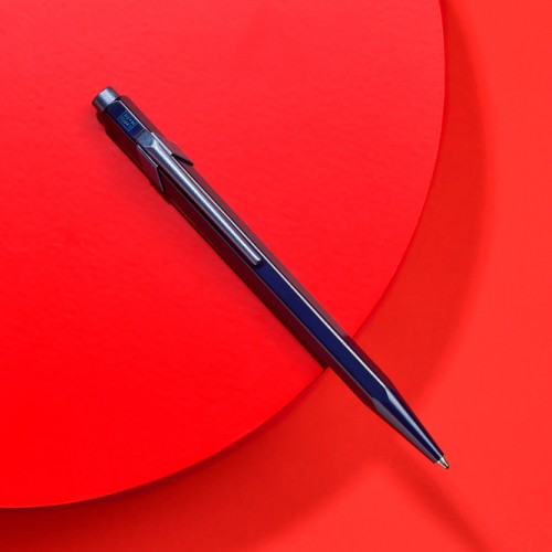 Ручка Caran d'Ache 849 Claim Your Style синя + бокс 