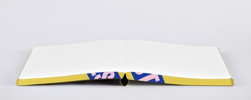 Блокнот Nuuna Graphic Secret Stories 16,5 х 22 см в крапку 