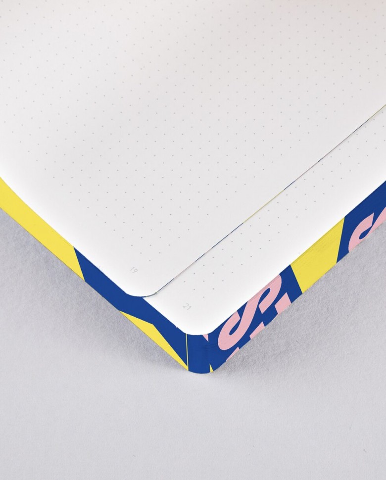 Блокнот Nuuna Graphic Secret Stories 16,5 х 22 см в крапку 