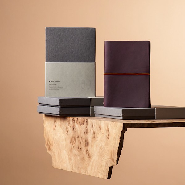 Блокнот Paper Republic Grand Voyageur Pocket бордовий