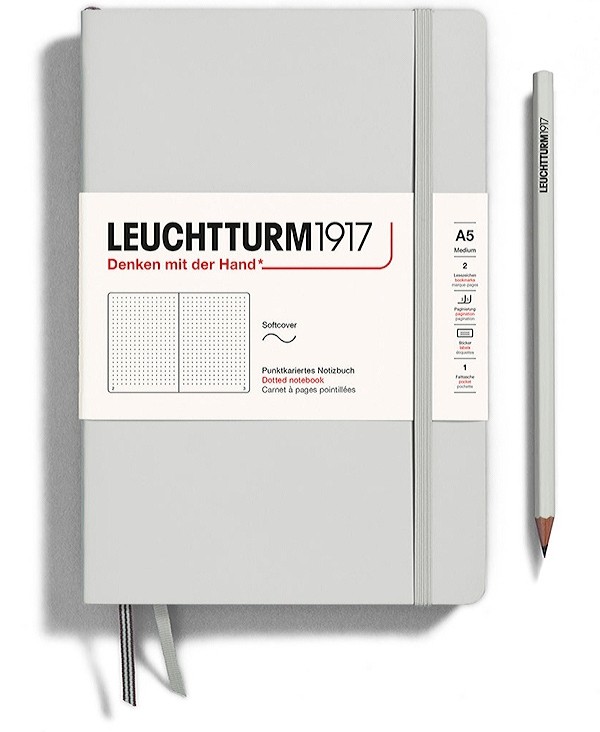 Блокнот Leuchtturm1917 Natural Colours м'який середній 14,5 х 21см в крапку світло-сірий