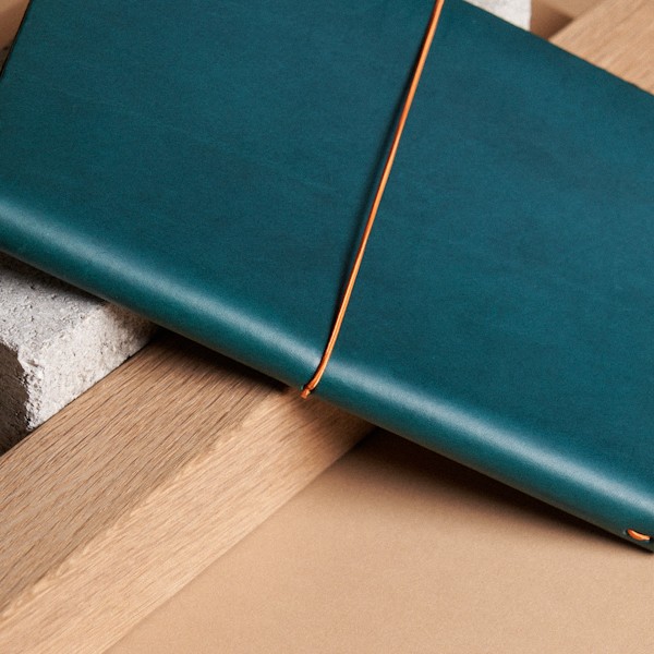 Блокнот Paper Republic Grand Voyageur Pocket синій