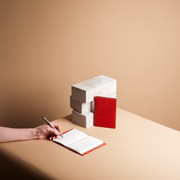 Блокнот Paper Republic Grand Voyageur Pocket червоний