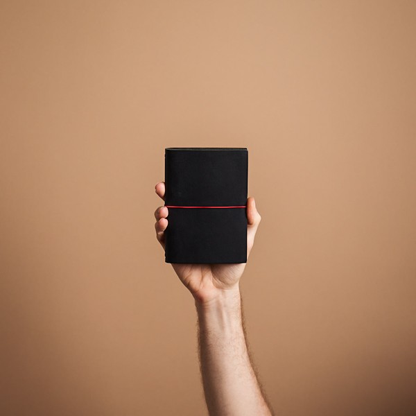 Блокнот Paper Republic Grand Voyageur Pocket чорний