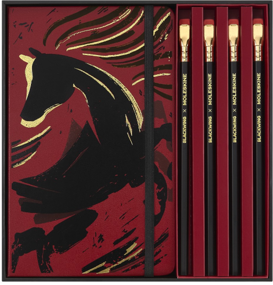 Подарунковий набір блокнот Moleskine Year of the Horse середній 13 х 21 см в лінію червоний та 4 олівця Blackwing