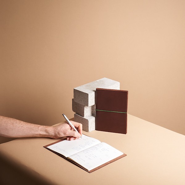 Блокнот Paper Republic Grand Voyageur XL горіховий