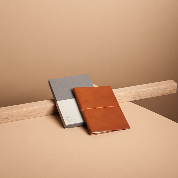 Блокнот Paper Republic Grand Voyageur XL коньячний