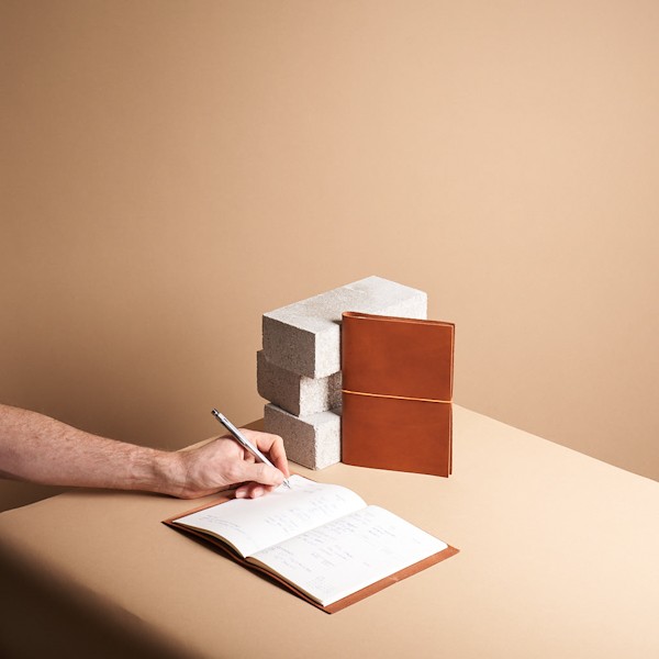 Блокнот Paper Republic Grand Voyageur XL коньячний