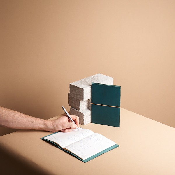 Блокнот Paper Republic Grand Voyageur XL синій
