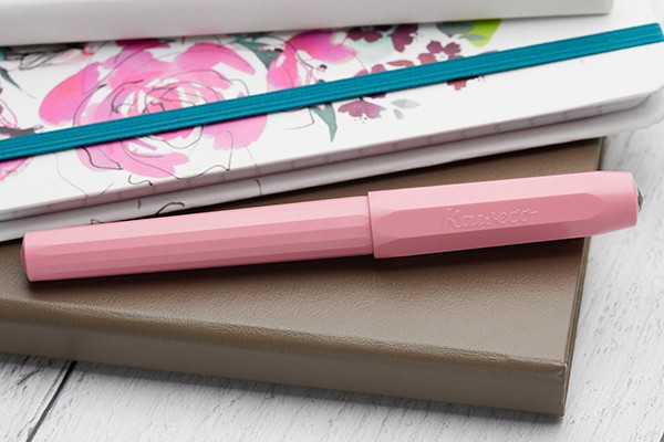 Чорнильна ручка Kaweco Perkeo Peony Blossom ніжно-рожева перо F (тонке)