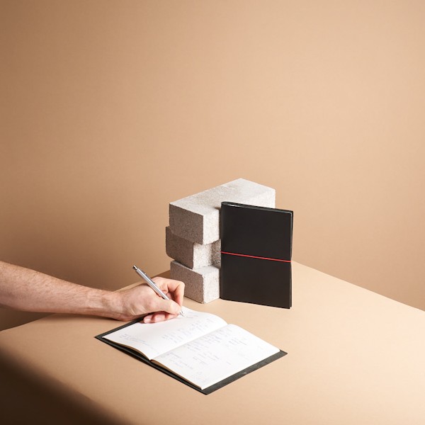 Блокнот Paper Republic Grand Voyageur XL чорний