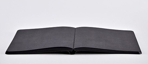 Блокнот Nuuna Not White Black 16,5 x 20 см з чорними сторінками