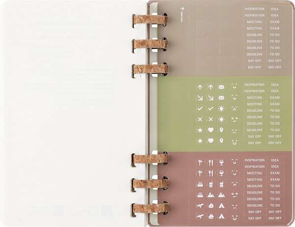 Щотижневик Moleskine 2025 Spiral середній 13 х 21 см мигдальний