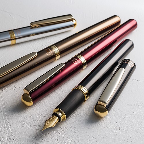 Чорнильна ручка Ohto Celsus винна перо F 