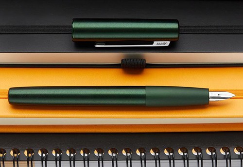 Чорнильна ручка Lamy Aion темно-зелена перо EF (екстра-тонке)