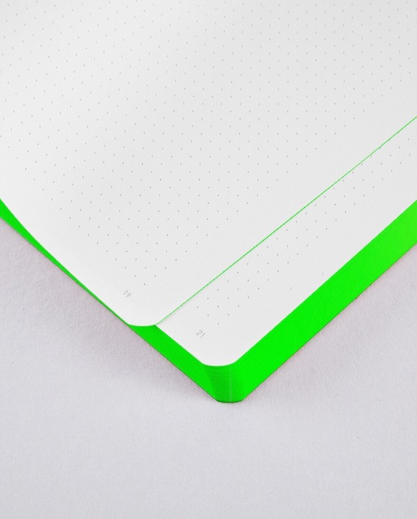 Блокнот Nuuna Colour Clash Light Fresh 16,5 х 22 см в крапку