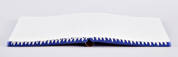 Блокнот Nuuna Graphic Into The Blue 16,5 х 22 см в крапку