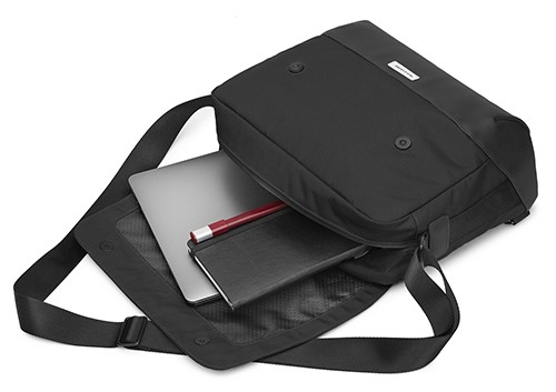 Сумка Moleskine Metro Messenger чорна