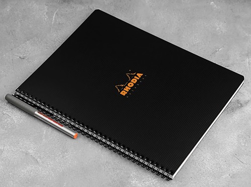 Блокнот Rhodia Rhodiactive A4+ чорний в клітинку
