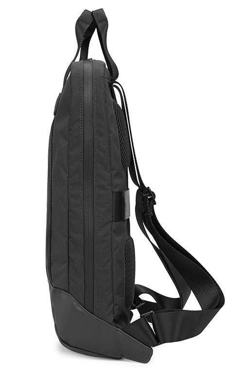 Сумка Moleskine Metro Device 15" чорна вертикальна