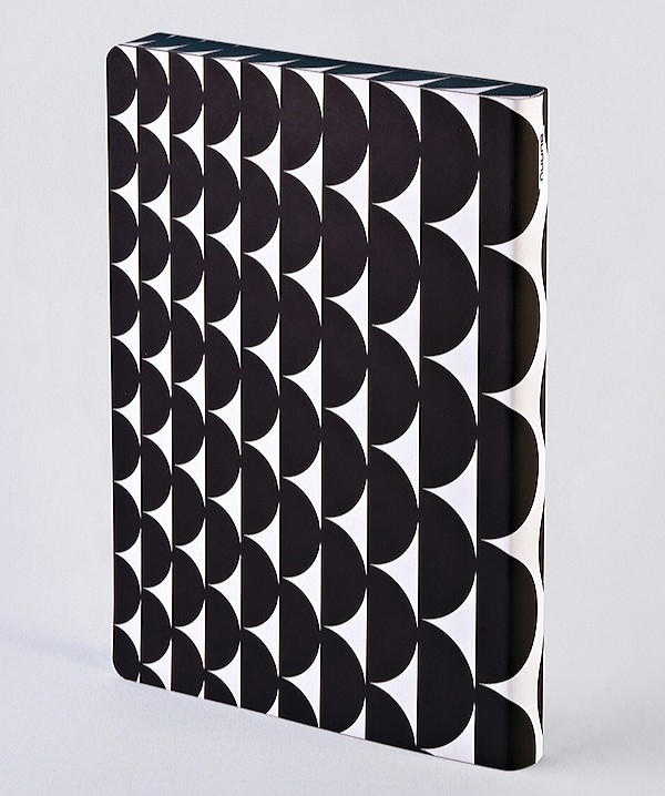 Блокнот Nuuna Graphic Half Full 16,5 х 22 см в крапку