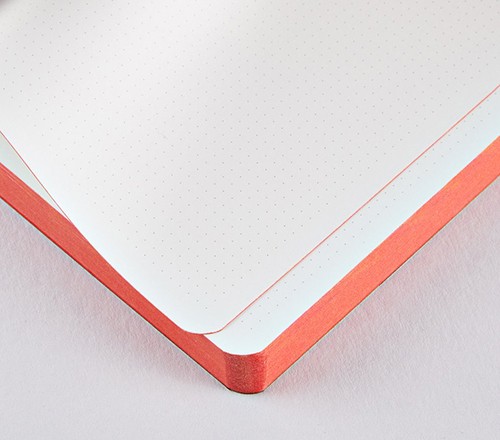 Блокнот Nuuna Graphic Love 10,8 x 15 см в крапку