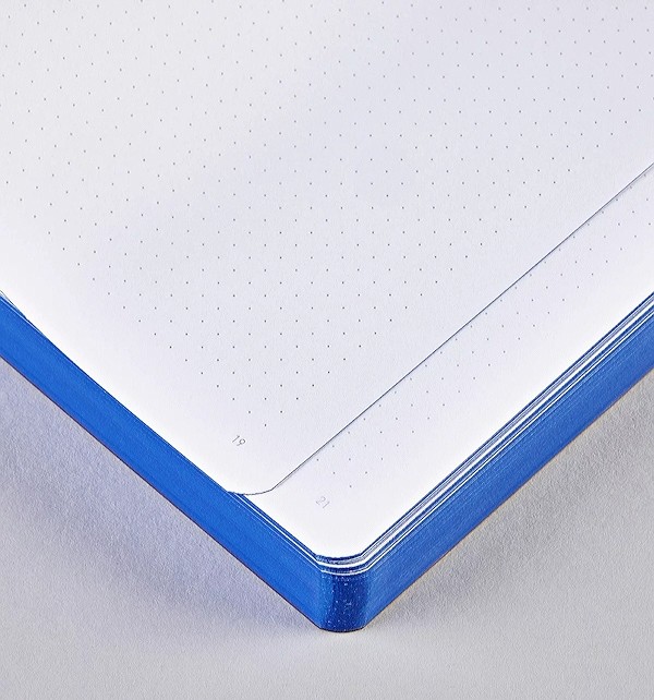 Блокнот Nuuna Graphic Planet Love 16,5 х 22 см в крапку