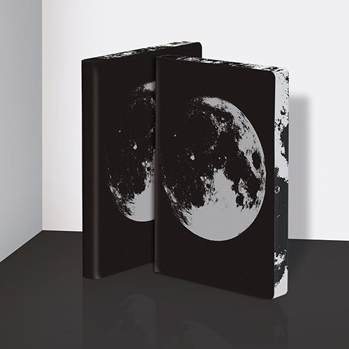 Блокнот Nuuna Graphic Moon 16,5 x 22 см в крапку