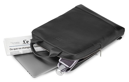 Сумка Moleskine Classic Device 15" чорна вертикальна шкіряна